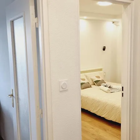 Moderne Treeland - Basel - Airport Apartment Saint-Louis (Haut-Rhin)