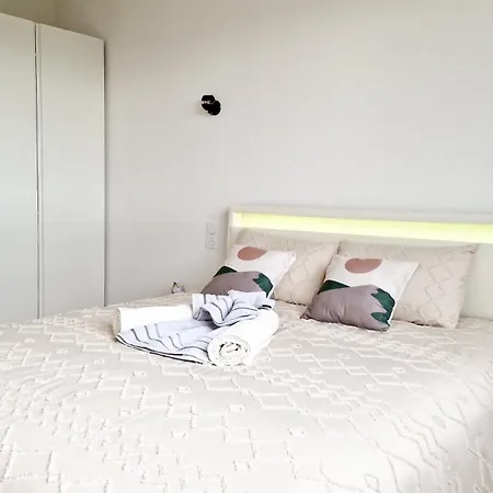 Moderne Treeland - Basel - Airport Apartment Saint-Louis (Haut-Rhin)