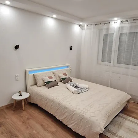 Moderne Treeland - Basel - Airport * Saint-Louis (Haut-Rhin)