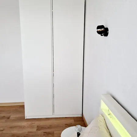 Moderne Treeland - Basel - Airport Apartment